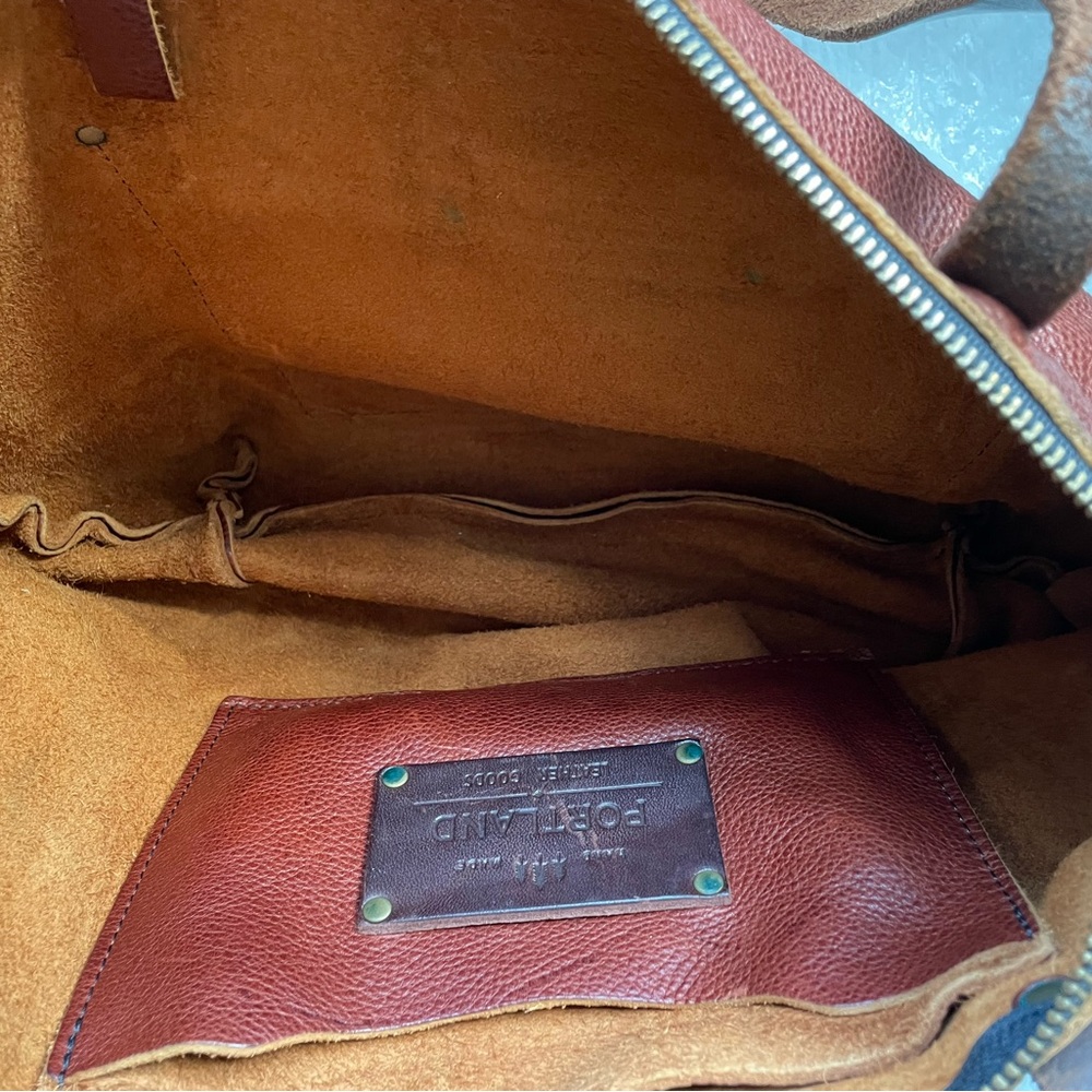 Portland Leather Nutmeg Tote, Size L, Great Condition - Picture 5 of 6